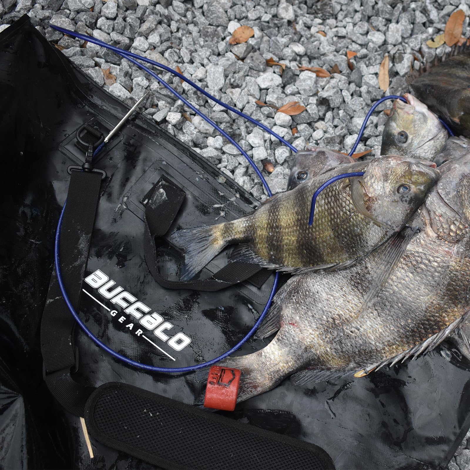 32'' Waterproof Fish Bag With Aerator Pocket for Live Bait - Image 5